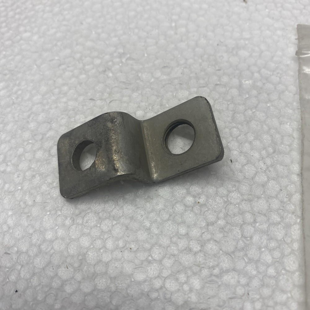Evinrude Johnson Temperature Sending Mounting Bracket 122787 BB-472
