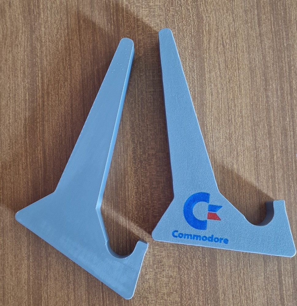 Commodore Keyboard display stand