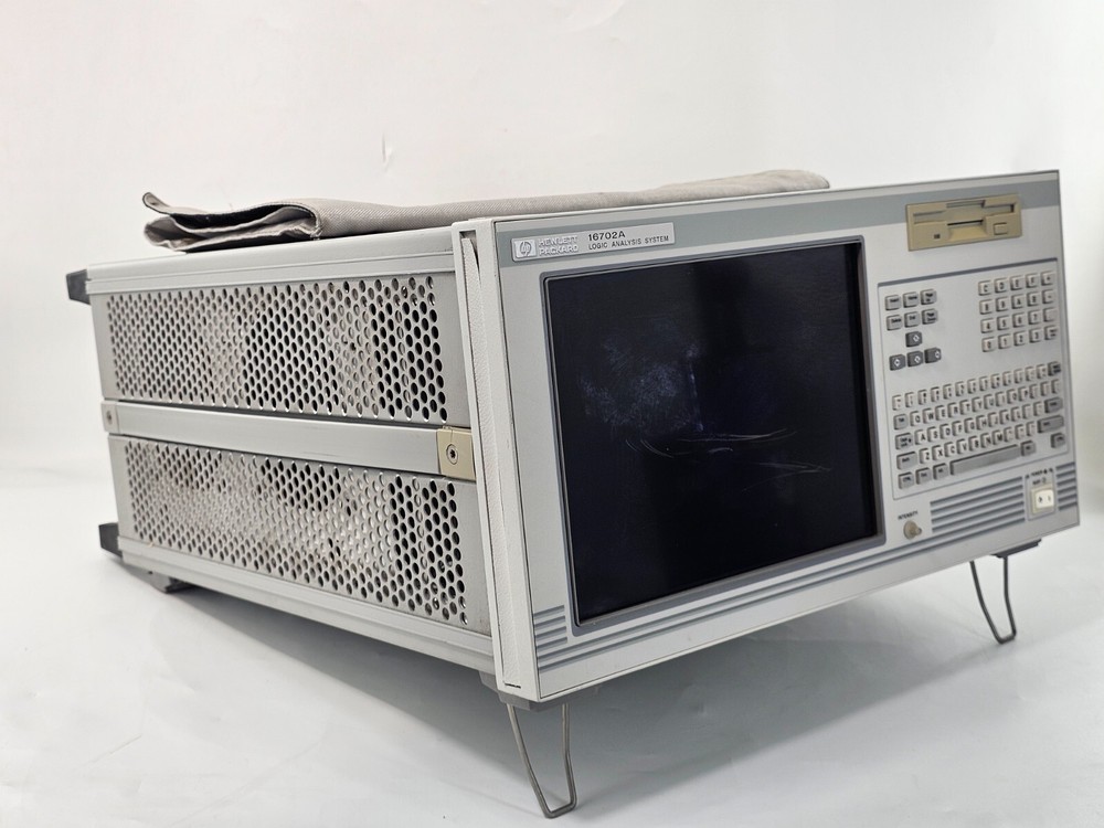 HP Agilent Keysight 16702A Logic Analysis System