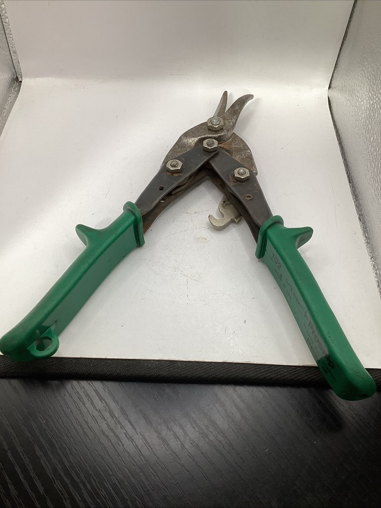 PROSNIP 102 CUTS RIGHT USA MADE USED