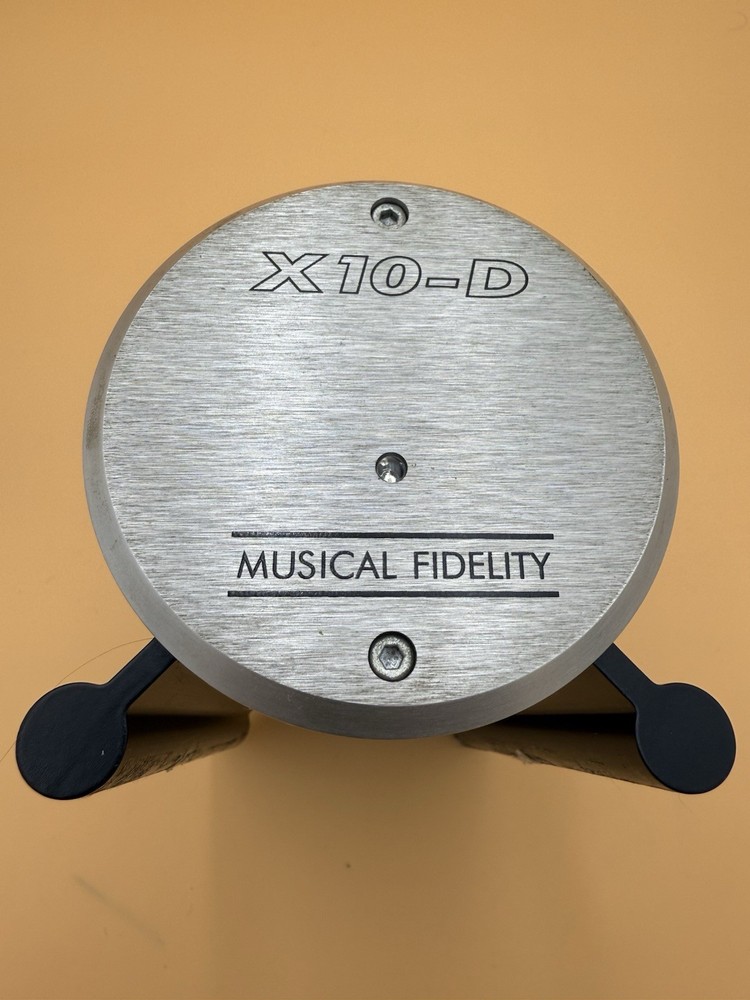 Musical Fidelity X10-D The Missing Link CD Line Level Buffer Preamp Audiophile