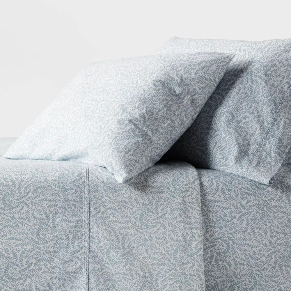 Queen 250 Thread Count Organic Percale Sheet Set Blue Floral - Threshold:
