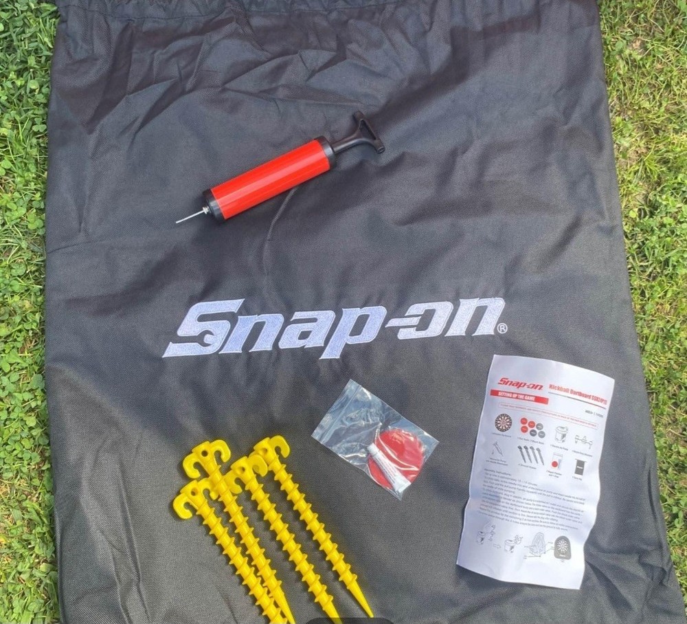 Snap On Tools Yard Kickball Dartboard - NEW