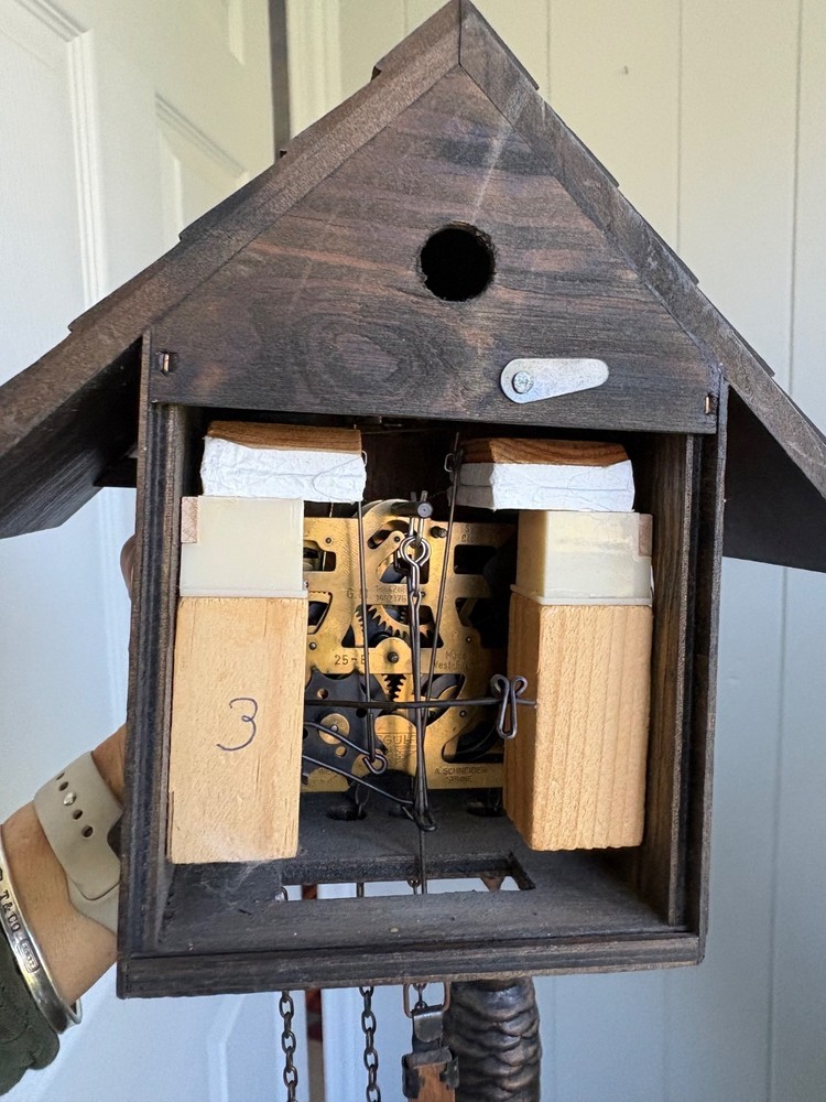 VTG cuckoo wall clock Germany Schneider works,has 2 weights