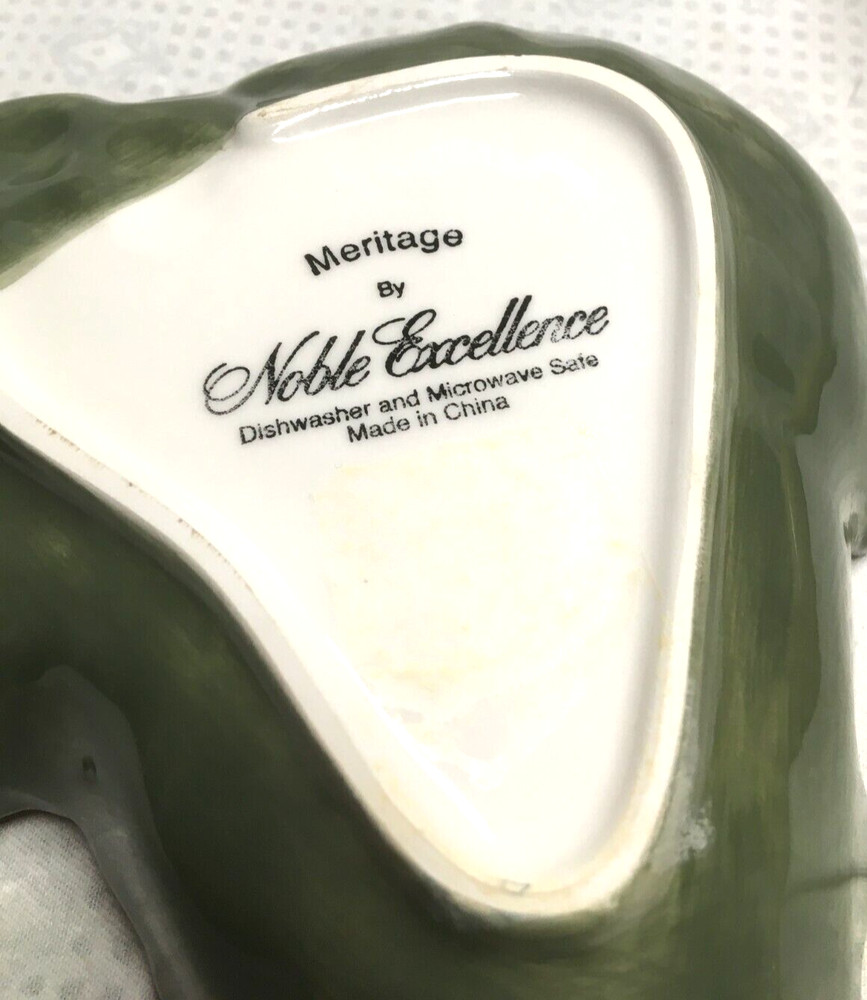 Nobel Excellence Meratige Grape Leaf Dish - 9.5"