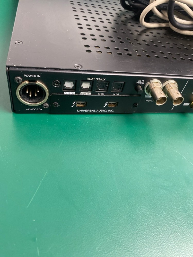 Universal Audio Apollo 8 with Duo Processing Audio Interface 4 MIC L (EZ5002483)