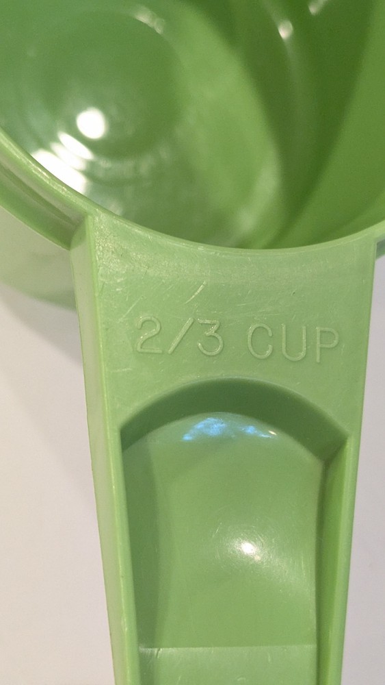 VTG 70s Tupperware Lime Green Replacement Measuring Cup Two Thirds 2/3rds