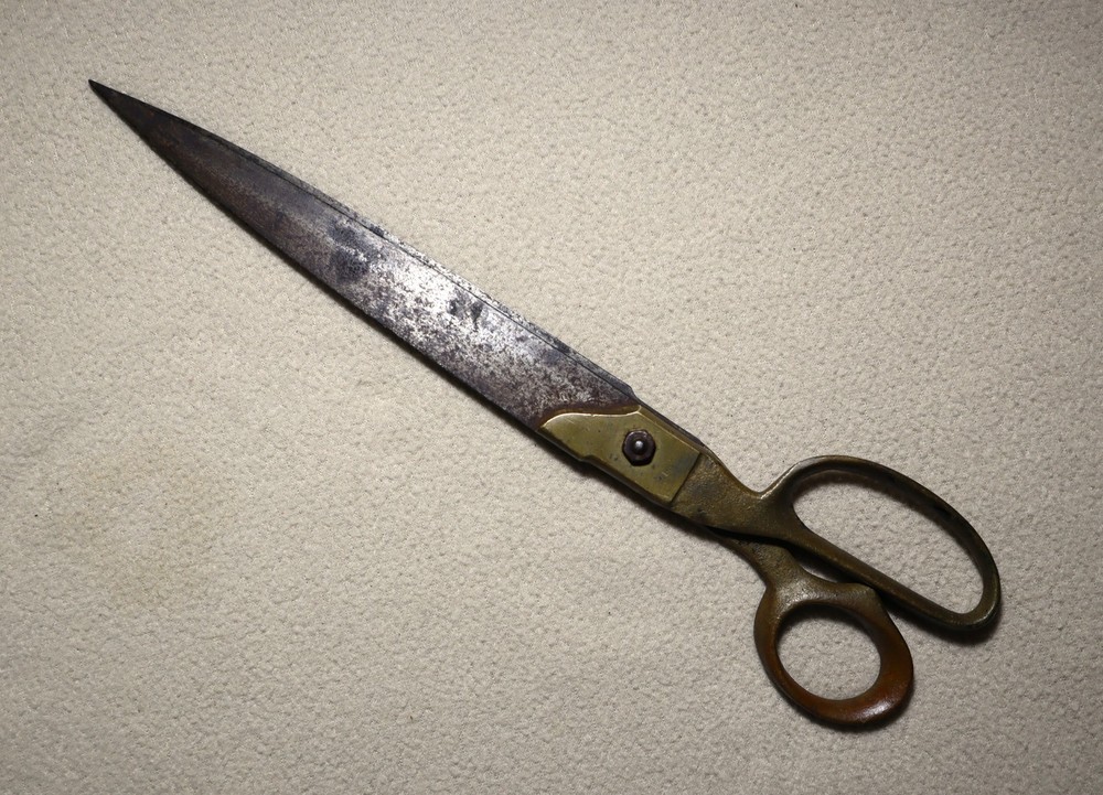Vtg Brass Handle WARNER Accuracy Tools 8" Blade Sewing SHEARS SCISSORS USA-Made