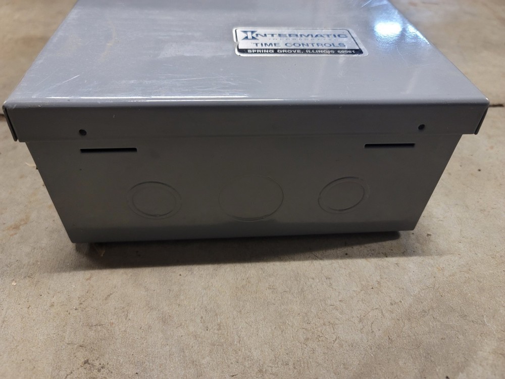 Intermatic T7801b Electromechanical Timer, 7 Day, 4 Poles AS-IS Untested
