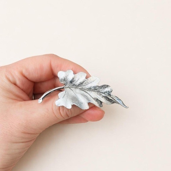 Monet Vintage Silver Tone Leaf Brooch Texture Coastal Grandma Quiet Luxury Boho