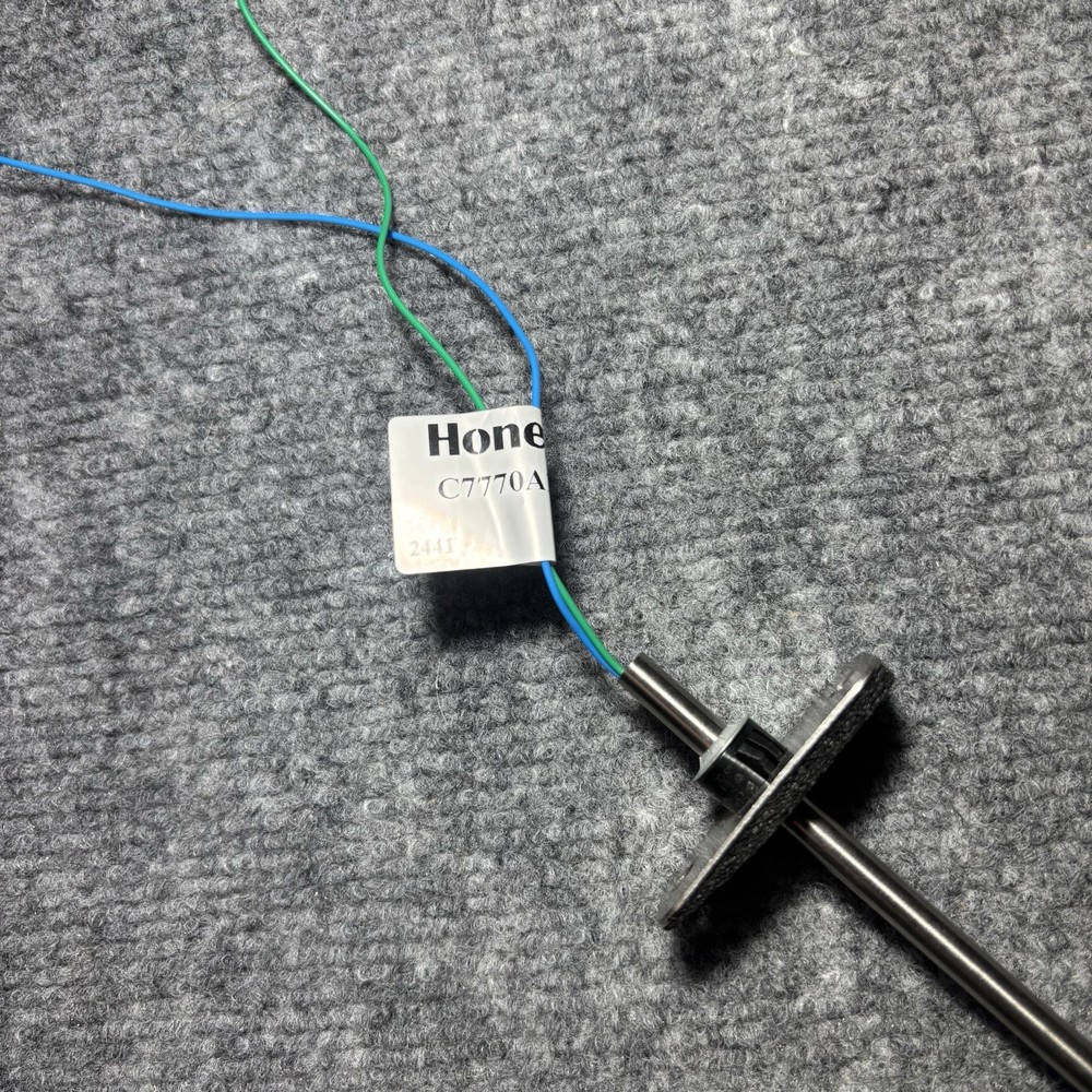 Honeywell C7770A1006 Return/Discharge sensor 6" Insertion Non Linearized 20K OHM