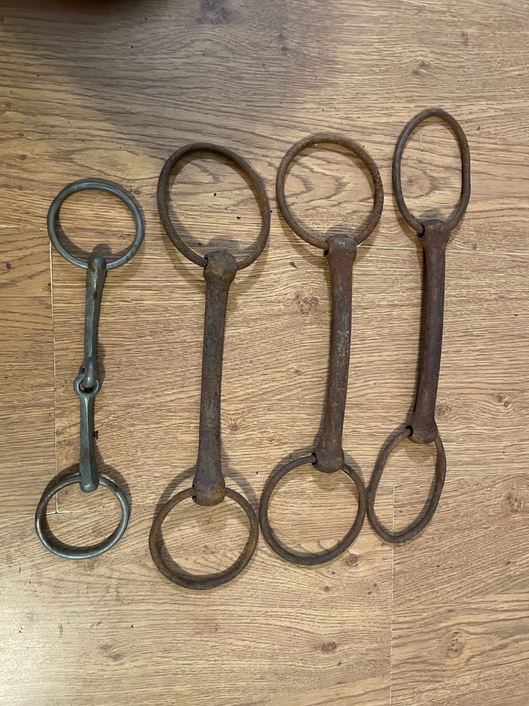 4 VINTAGE RUSTY WESTERN HORSE BITS