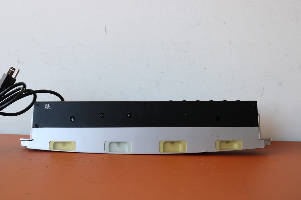 Behringer BTR2000 2-Channel High Performance Racktuner