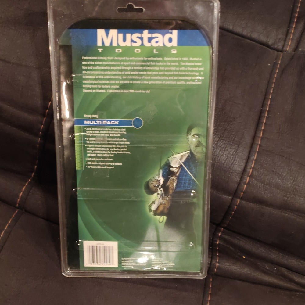 Mustad Heavy Duty 20 lb Hanging Scale Silver Black Blue Rust Resistant