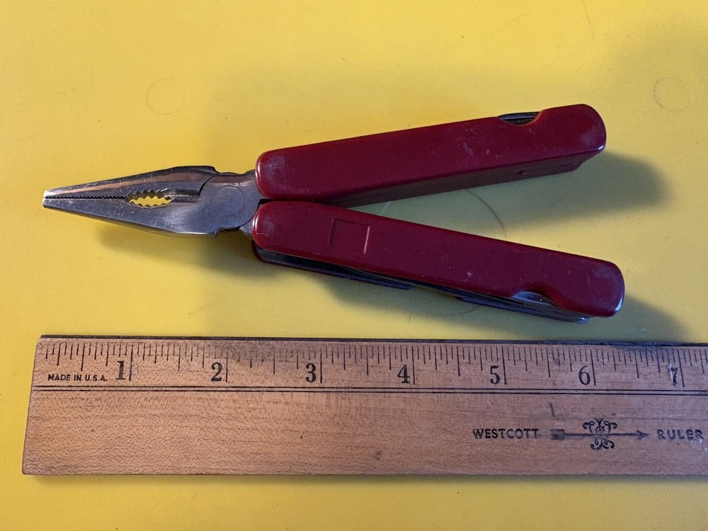 3-Pocket Multi-Tool with 9 Tools - Pliers Cutters Opener Flat Head Scissors L33
