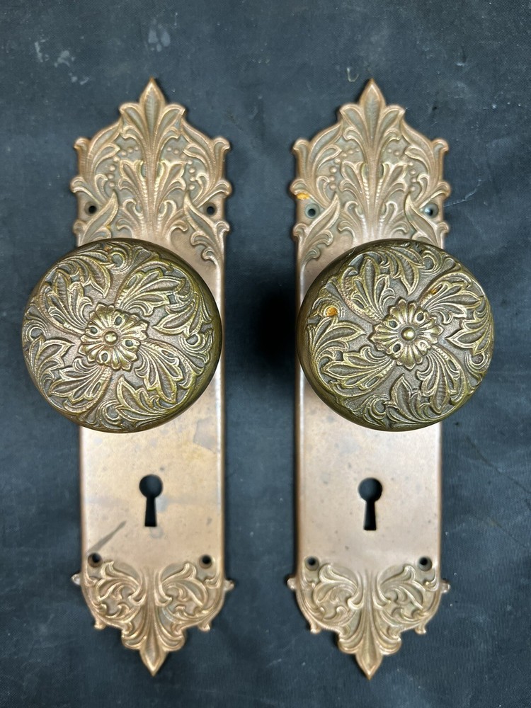 Barrows Panama / Tunis 1920 Passage Doorknobs, Back Plates  & Lock E-11700