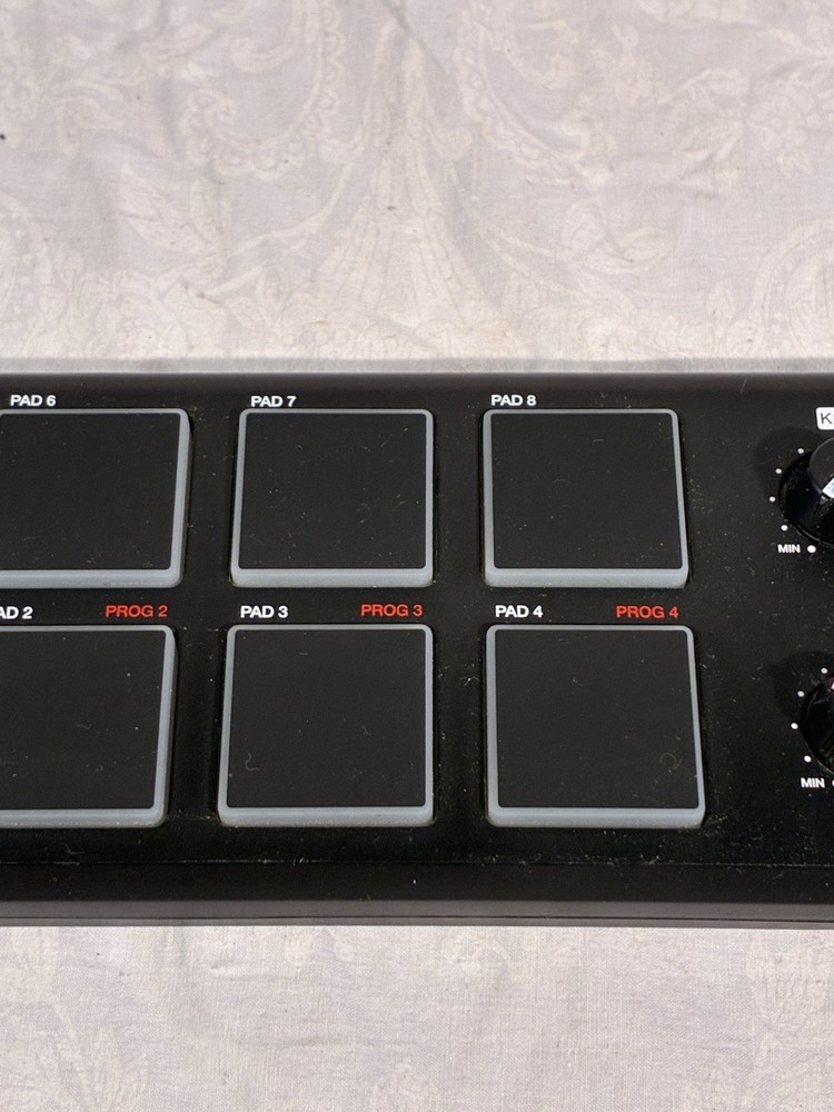 Akai Professional LPD8 Pad Controller