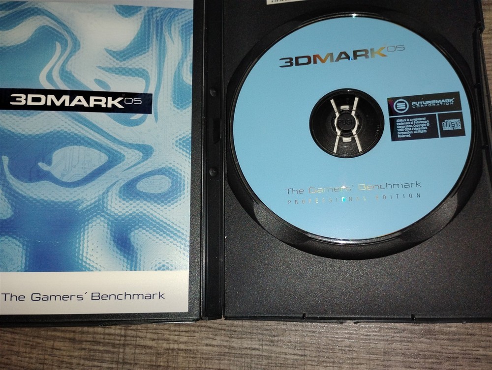 3DMark 05 Professional Edition The Gamers' Benchmark PC CD-ROM 2004 Windows XP