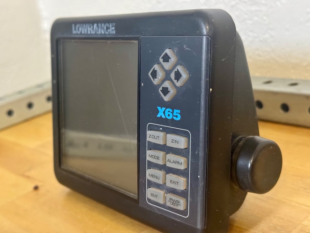 Lowrance X85 Fish Finder - Head Unit Only