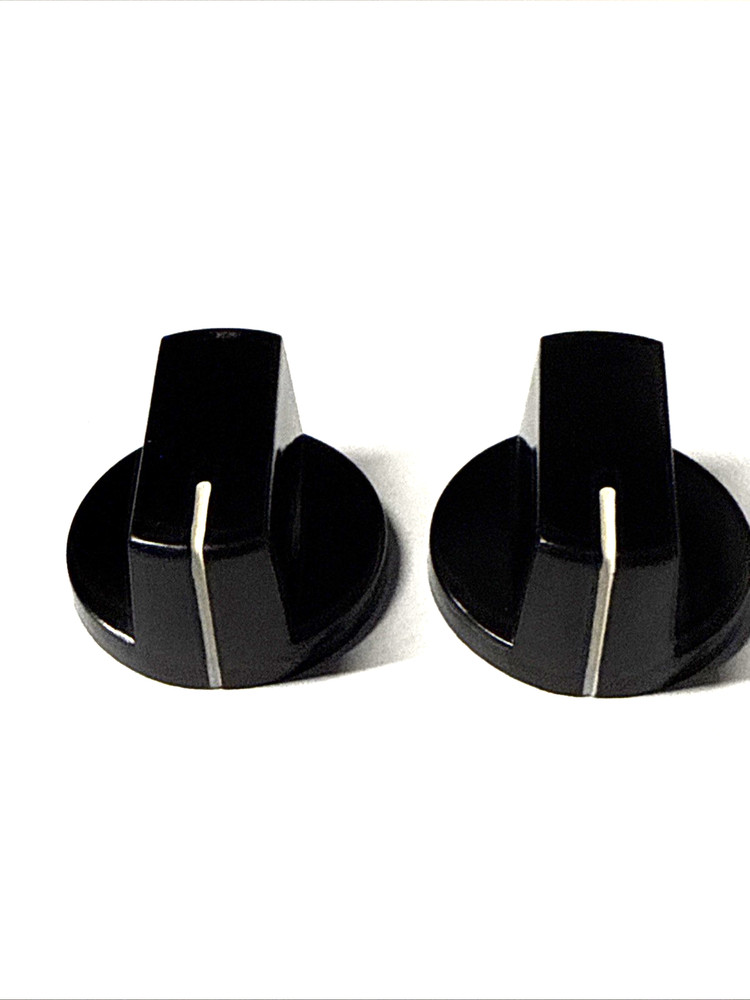 set of 2   knobs w/ skirt  OD = 26 mm for 6 mm shaft 0.25 inch w/pointer NOS