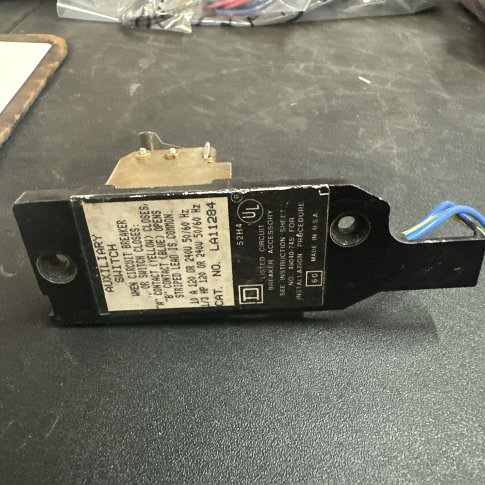 SQUARE D AUX SWITCH (USED) LA11284