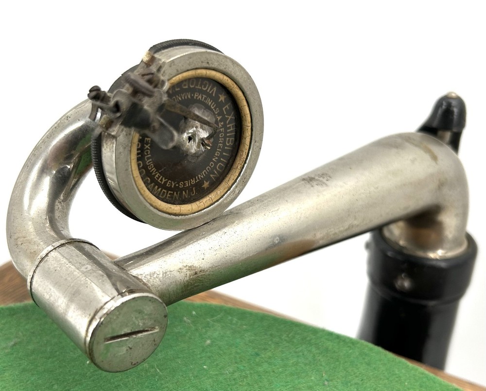 Antique Victor VV-VI Tabletop Phonograph NICE! - NEEDS SOME WORK