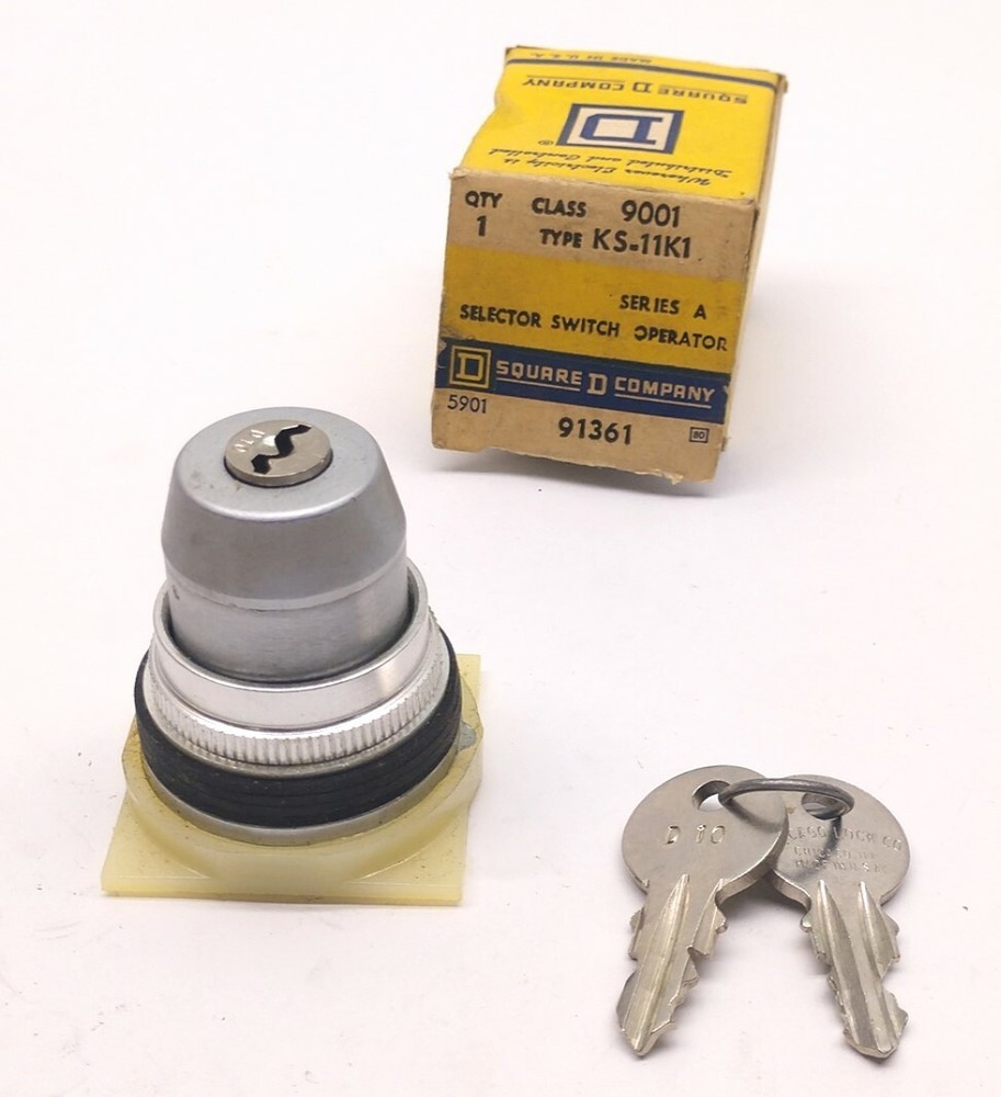 Square D Class 9001 Type KS-11K1 Series A 2-Position Selector Switch With Keys