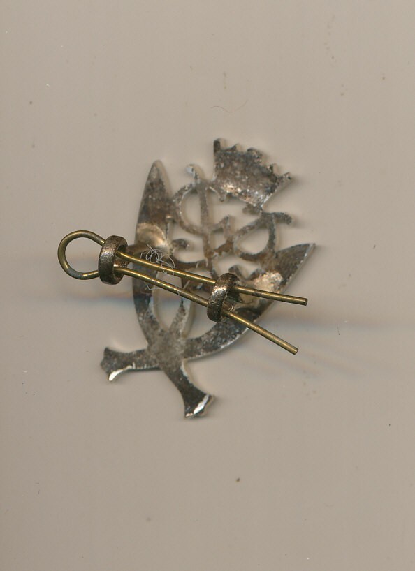 7th Gurkhas Regiment hat badge silver metal