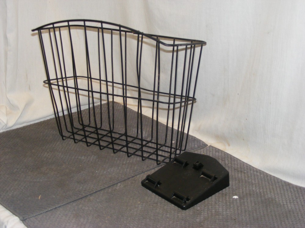 RASCAL 245 & MORE MOBILITY SCOOTER FRONT BASKET W/MOUNT**SEE DESCRIPTION