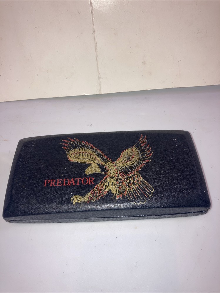 Vintage Throwing Darts Predator Eagle Hard Case With Felt Inside