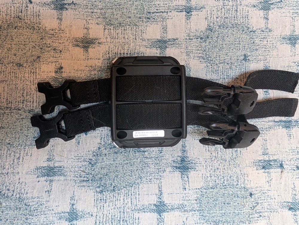 Apeks DSX Dive Computer w/ O2 Analyzer, 2 Straps, Wireless Charging Base, Case