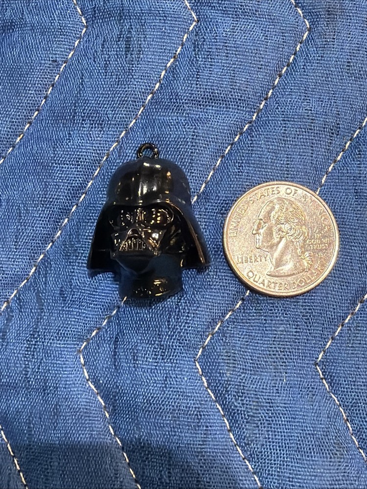 Star Wars Darth Vader Pendant  ©LFL Black