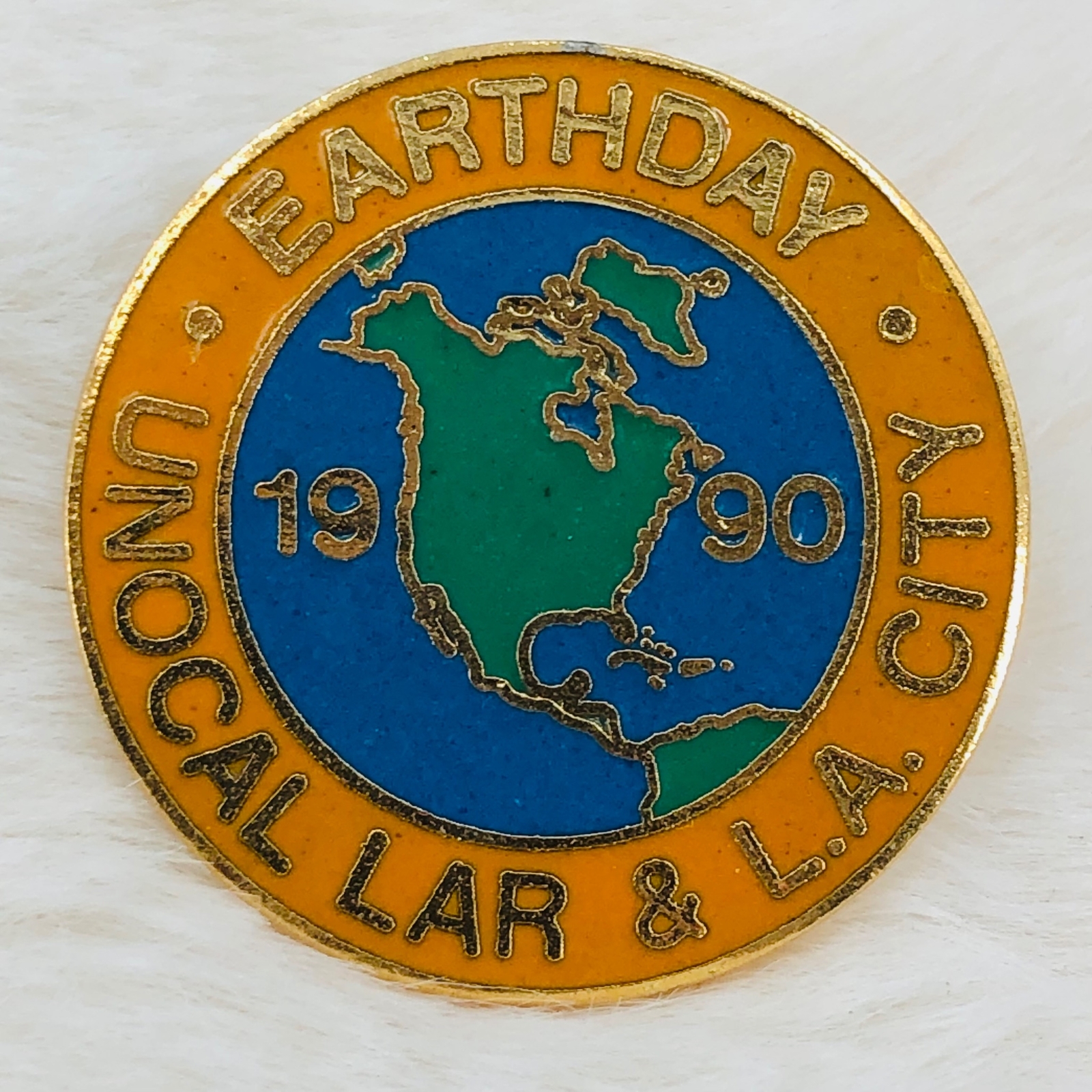 Vtg 1990 Unocal 76 Oil and Gas LAR Refinery Earth Day Employee Award Lapel Pin