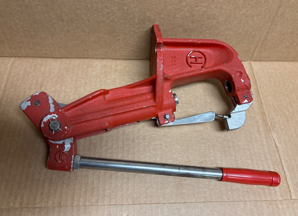 CH 201 Universal Reloading Press in Original Box with Instructions