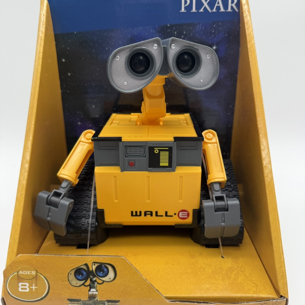 WALL-E WASTE ALLOCATION LOAD LIFTER REMOTE CONTROL ROBOT FIGURE DISNEY-PIXAR NIB