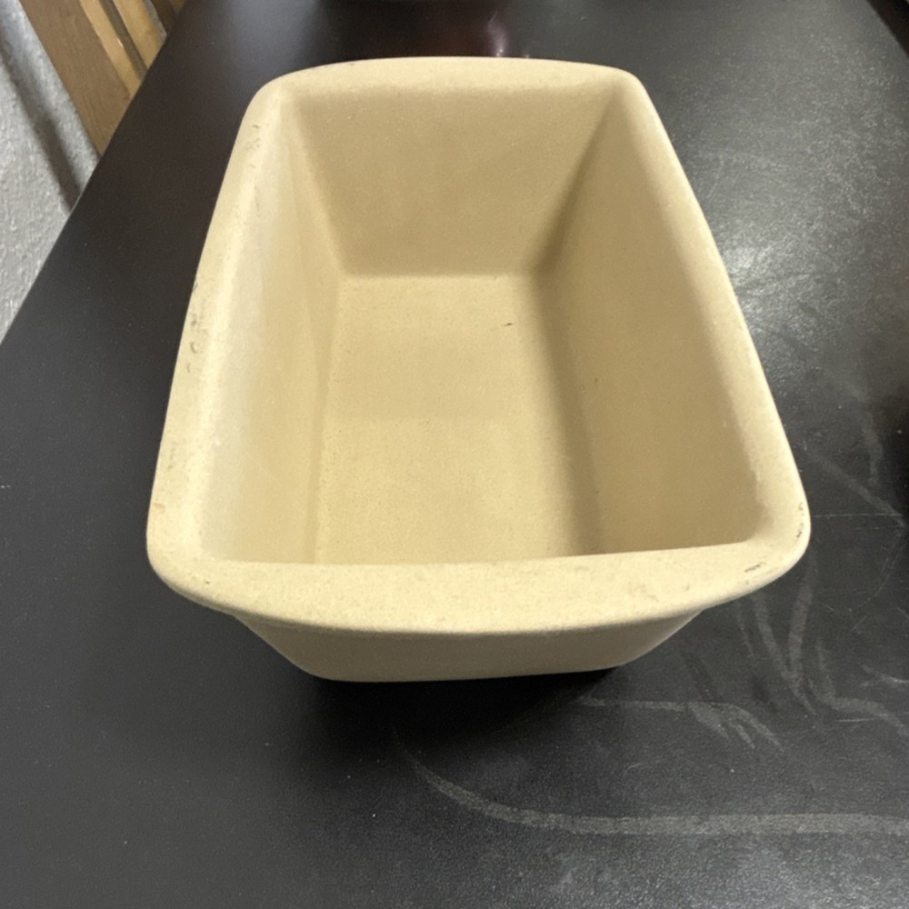 Pampered Chef Ceramic Rectangle Loaf Pan Beige