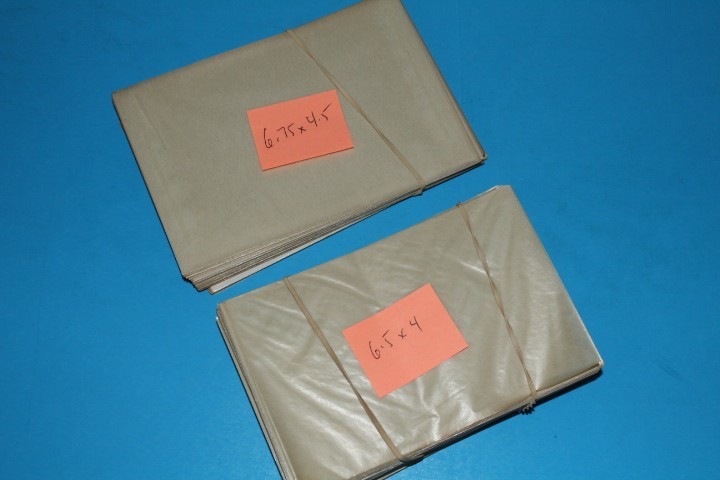 Glassine envelopes 1 lb 12 oz +/- Mainly 3 sizes BlueLakeStamps Useful group