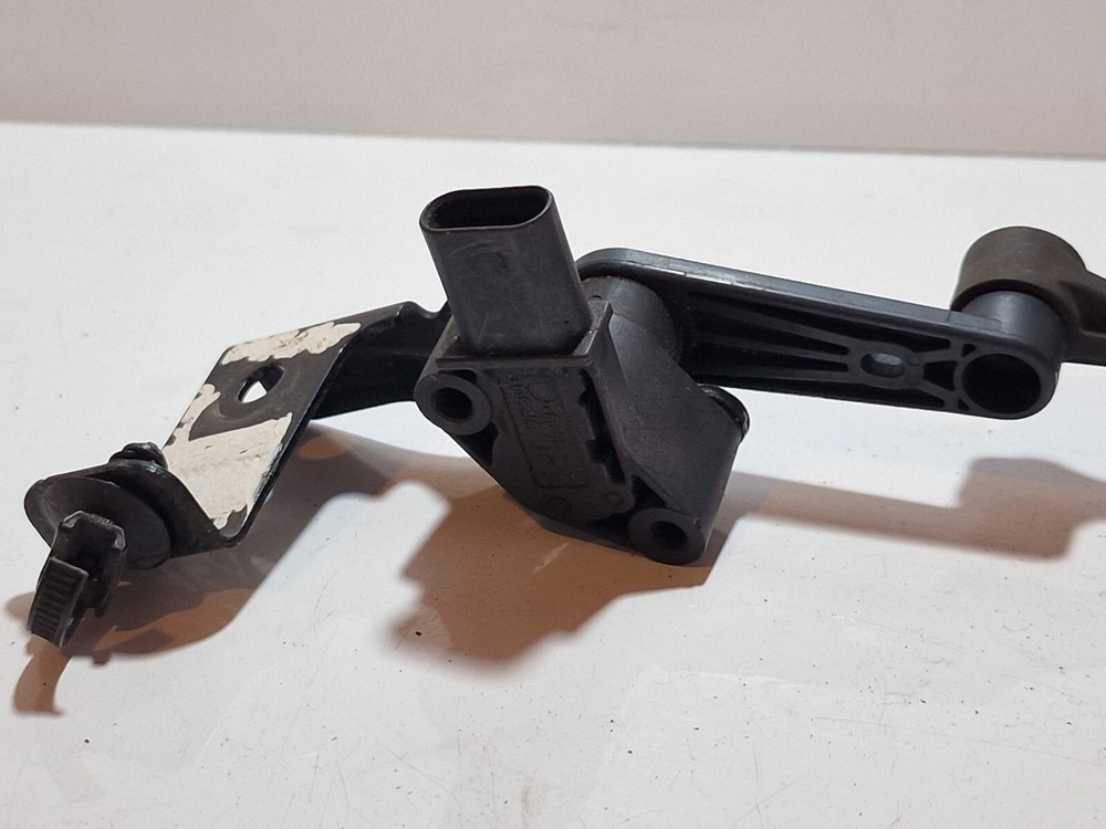 EVOQUE L551 DISCOVERY L550 E-PACE REAR RIGHT HEIGHT LEVEL SENSOR J9C3-3C097-AA