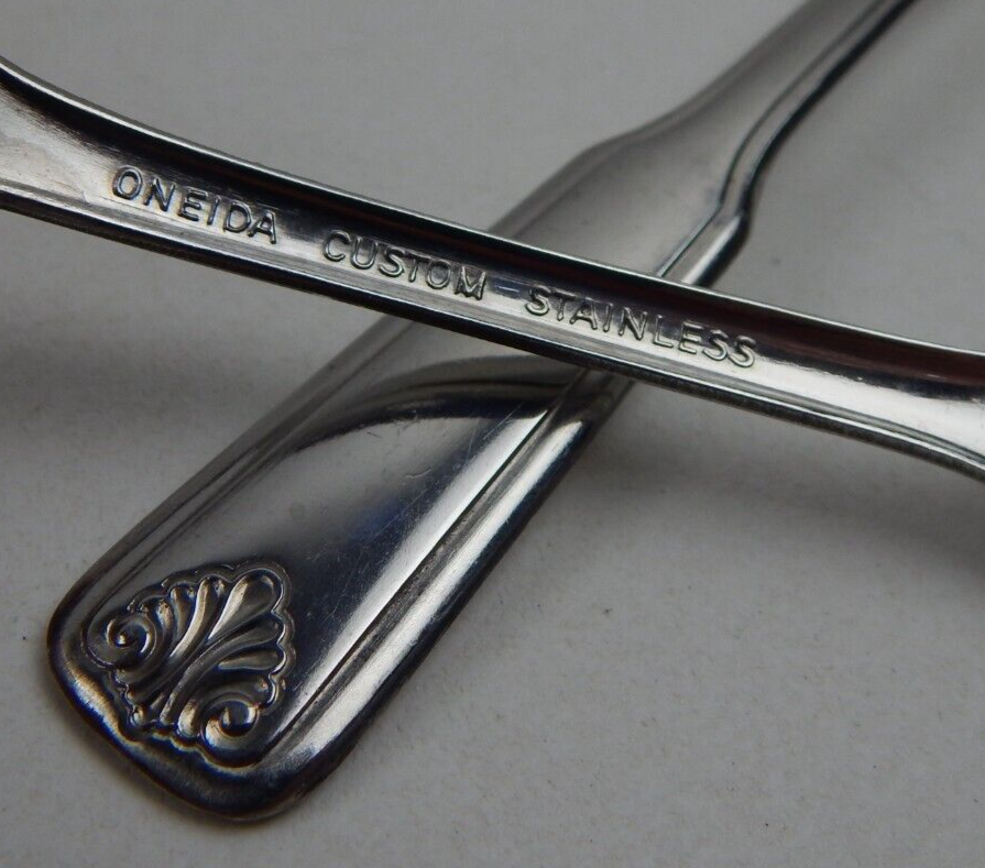 Oneida SHELTON Custom Stainless Flatware Spoons Forks Knives 54pc