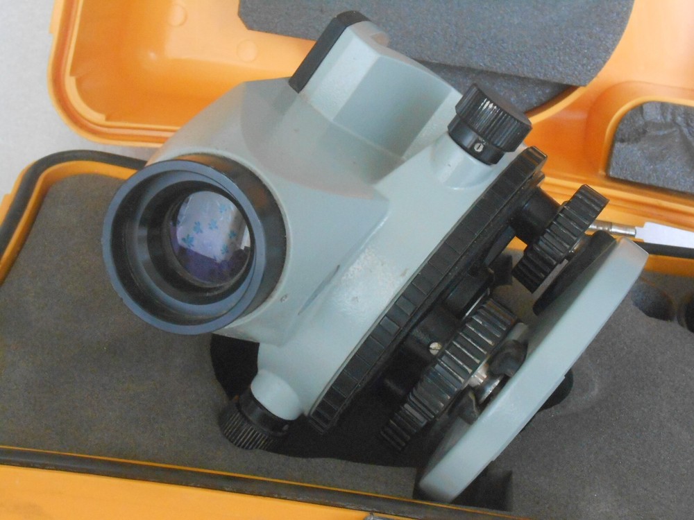 Zeiss NI50 Leveling Device