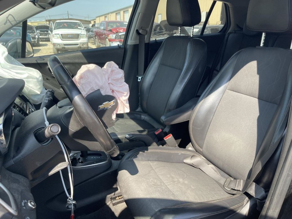 Sun Visor Left Driver Fits 17-22 TRAX 975743