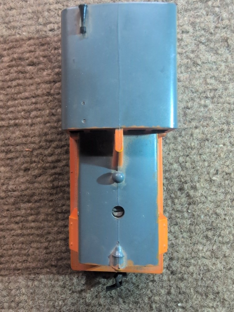 HO Scale Train Engine - Union Pacific 720 Switcher-tested runs