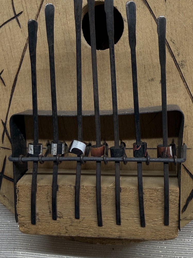 Working Handmade African Thumb Piano