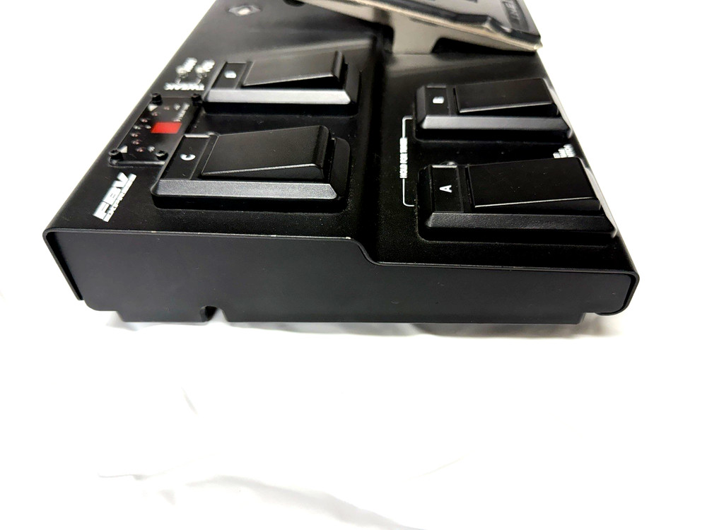 Line 6 POD DXT Multi-Effects Processor & FBV Foot Controller Set Used Tested .