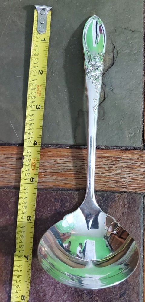 😜VINTAGE 1953 WHITE ORCHARD 💮  PATTERN SILVERPLATED GRAVY 🤎 LADLE