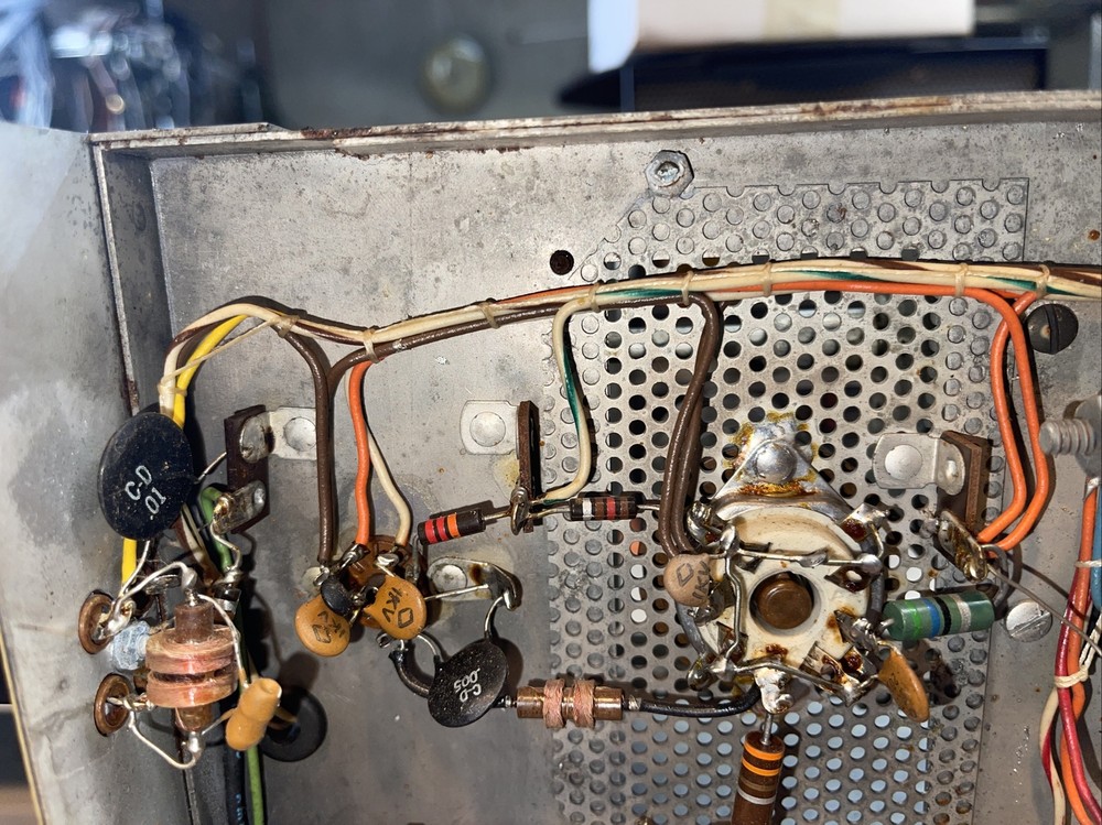 Globe Scout Deluxe Transmitter Rough Shape Works Not Pretty But Rare Switch Burn