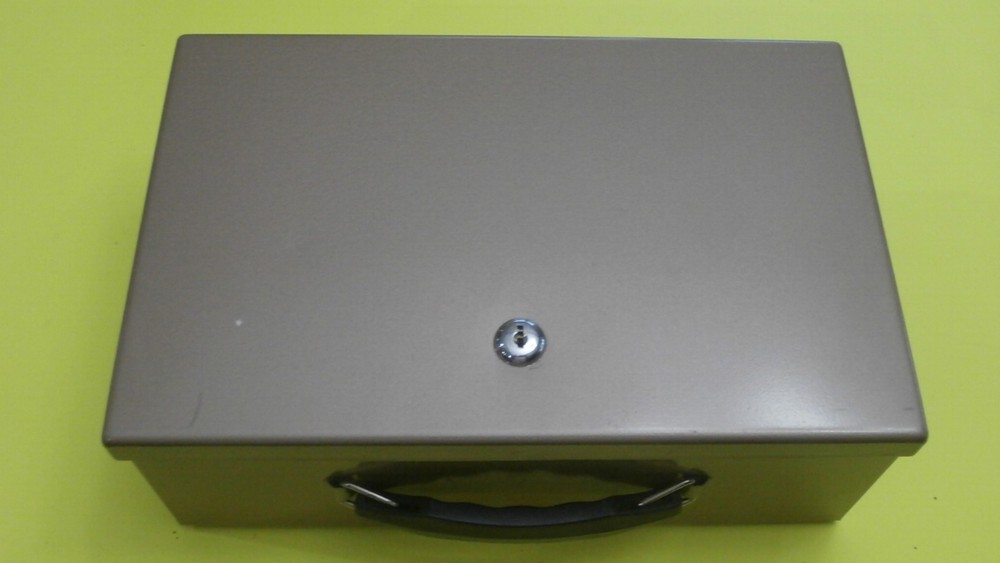 Rockaway Steel Secure Lock Box With Working Key