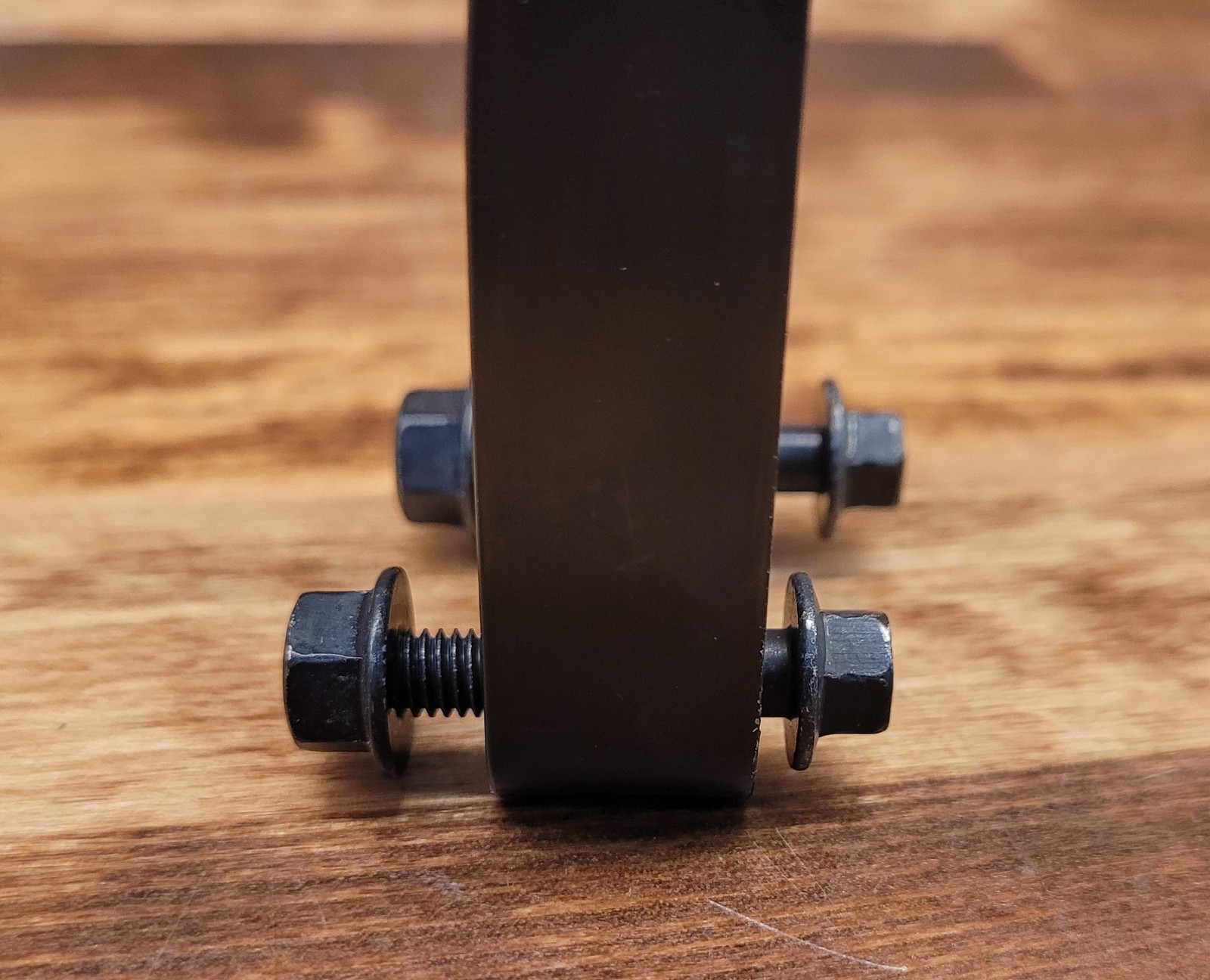 Genuine Volvo Cab Leveling Valve with Rod & Brackets + Screw 23270961