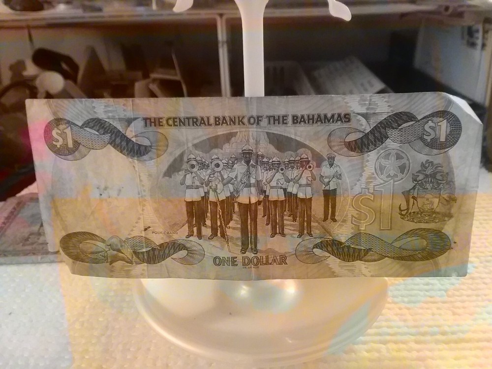 Bahamas 200 $1 Note