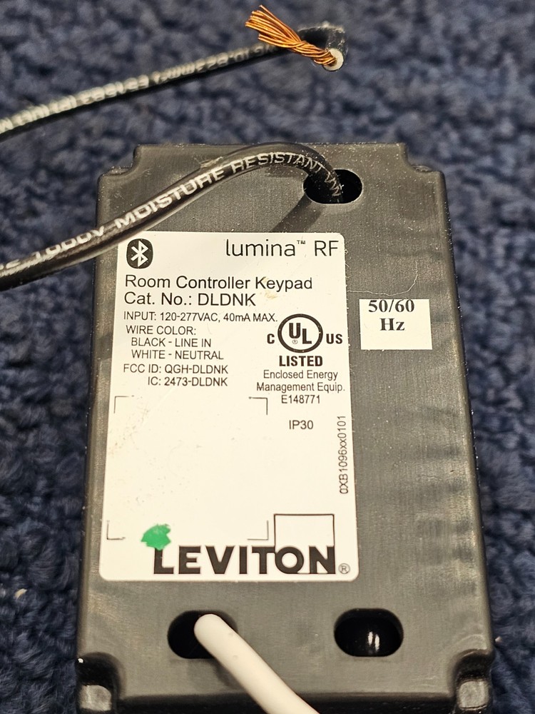 Leviton DLDNK-1W Lumina RF Decora 1Button multi-function BLE Keypad White